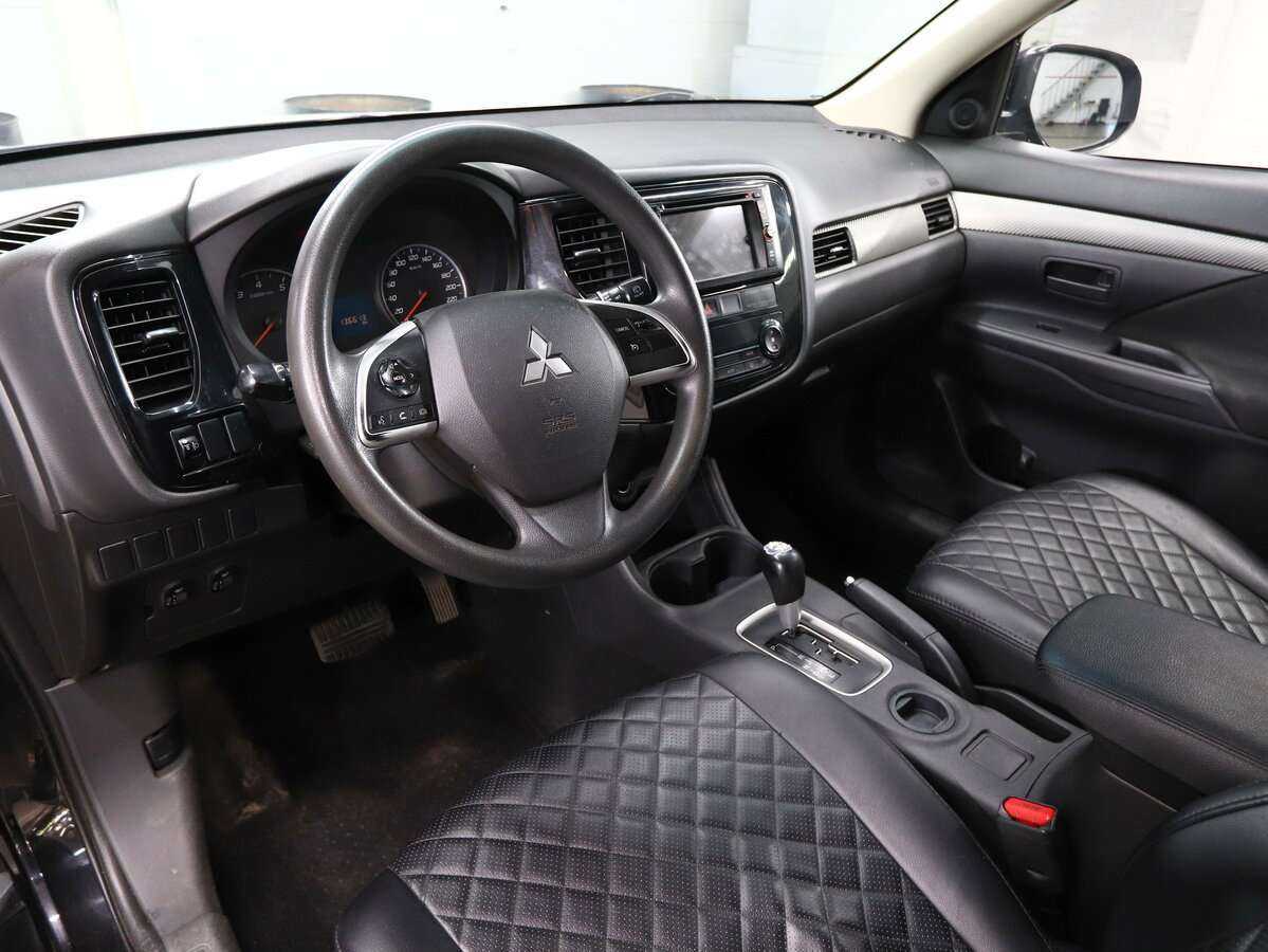Mitsubishi Outlander, 2013 Фото №8