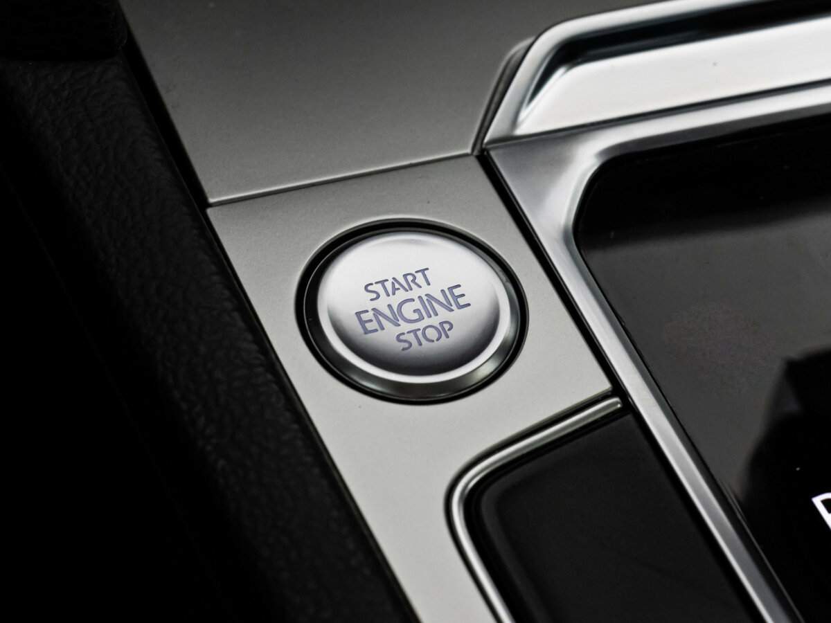 Volkswagen Passat, 2018 Фото №16