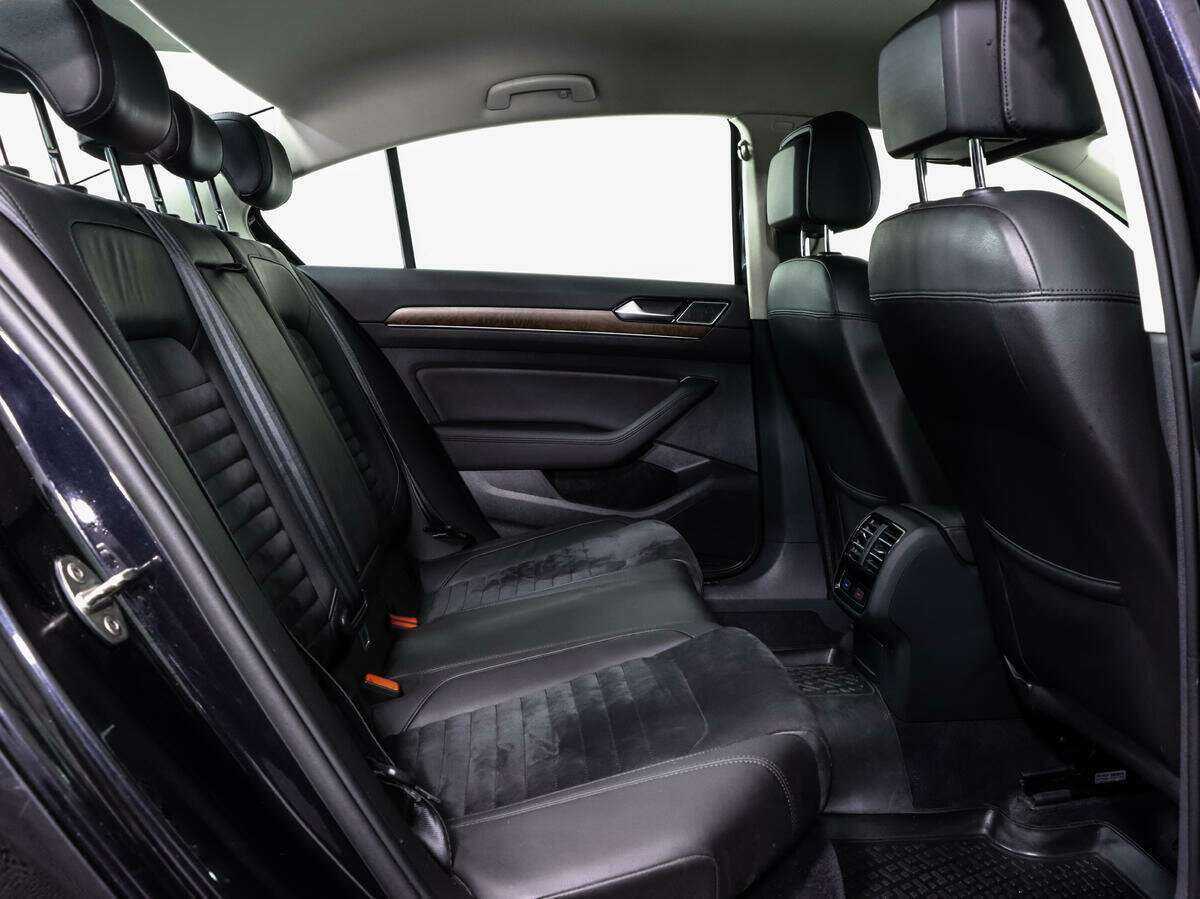 Volkswagen Passat, 2016 Фото №14