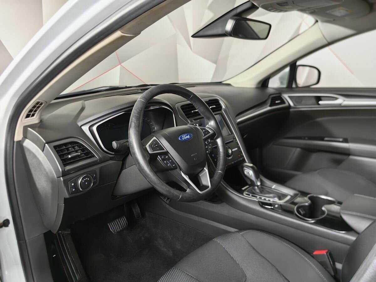 Ford Mondeo, 2017 Фото №14