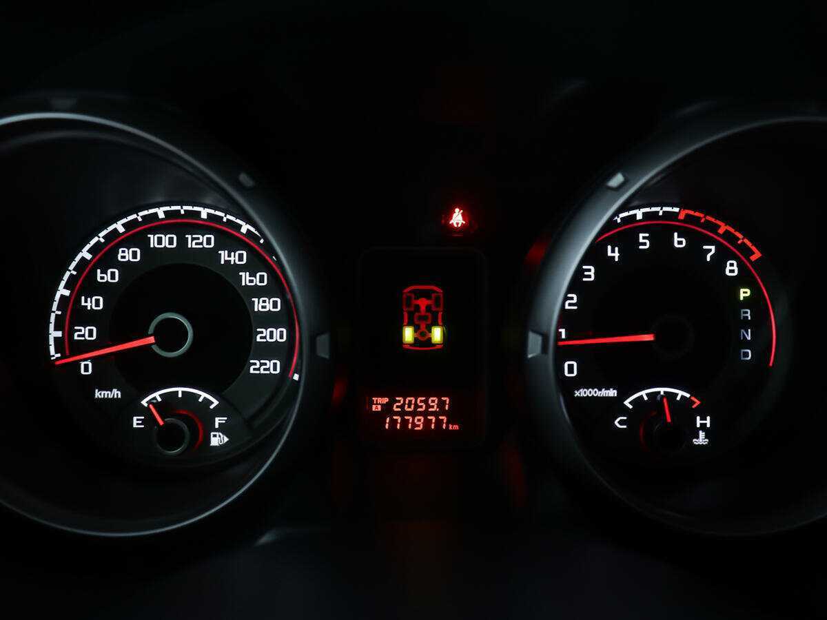 Mitsubishi Pajero, 2012 Фото №12