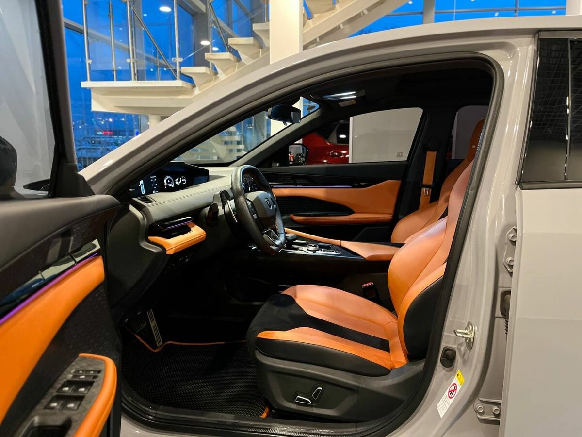 Changan UNI-V I, 2023 Фото №13