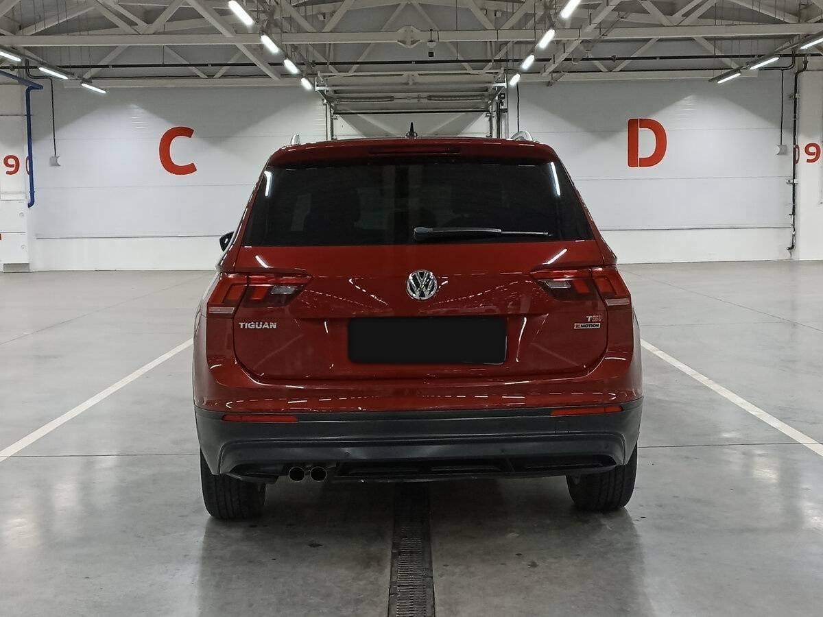 Volkswagen Tiguan, 2018 Фото №6
