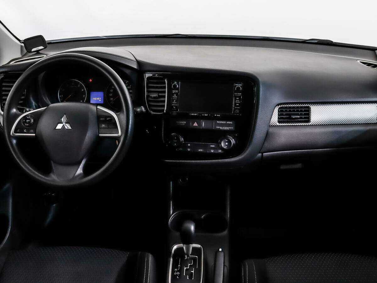 Mitsubishi Outlander, 2016 Фото №12