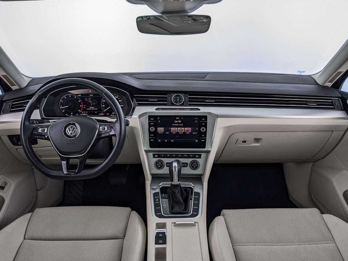 Volkswagen Passat, 2018 Фото №10