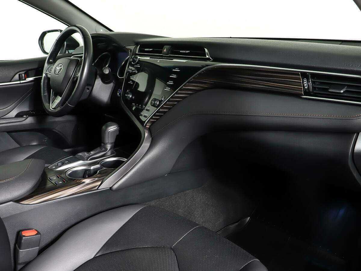 Toyota Camry, 2020 Фото №7