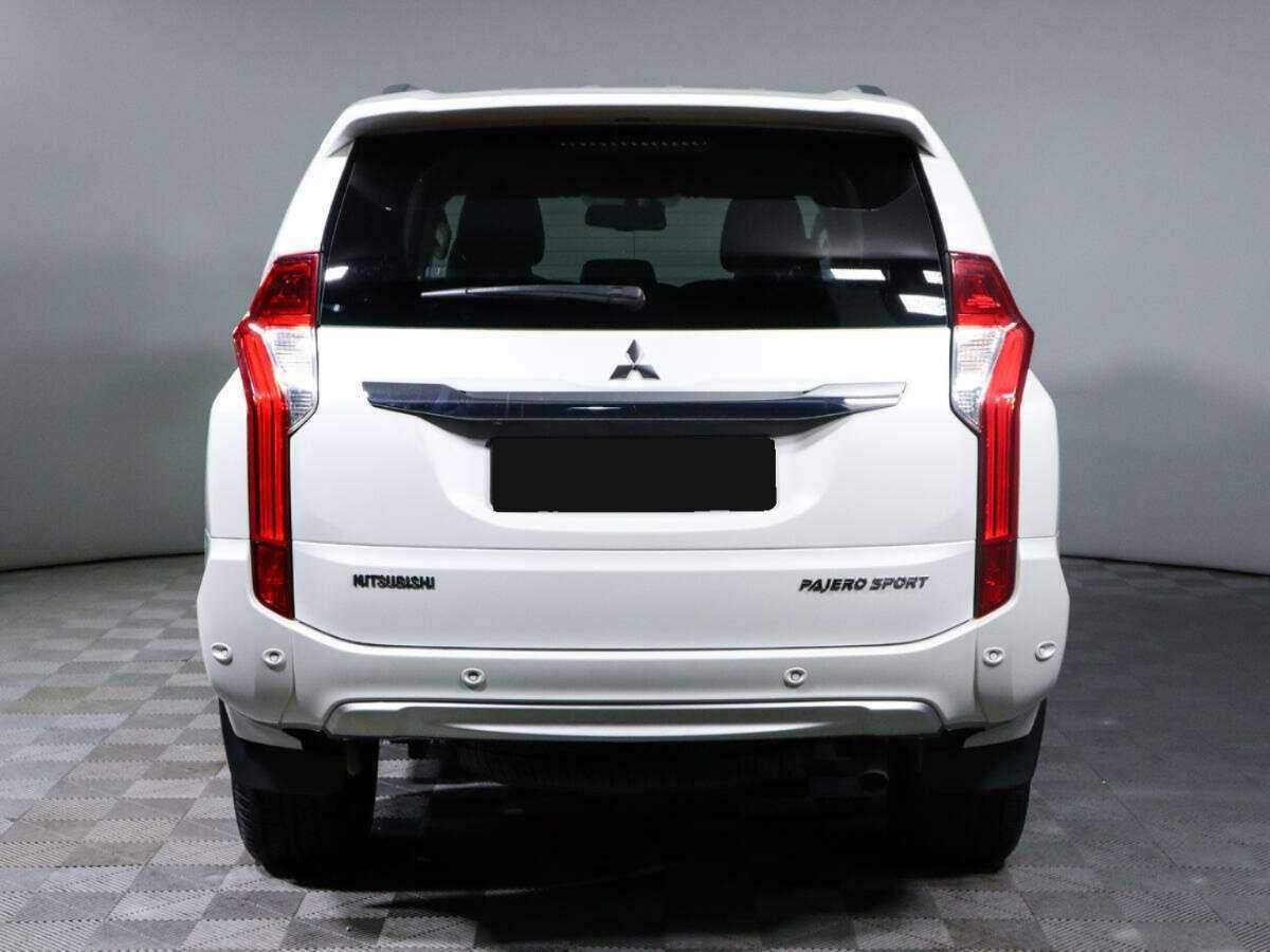 Mitsubishi Pajero Sport, 2018 Фото №3