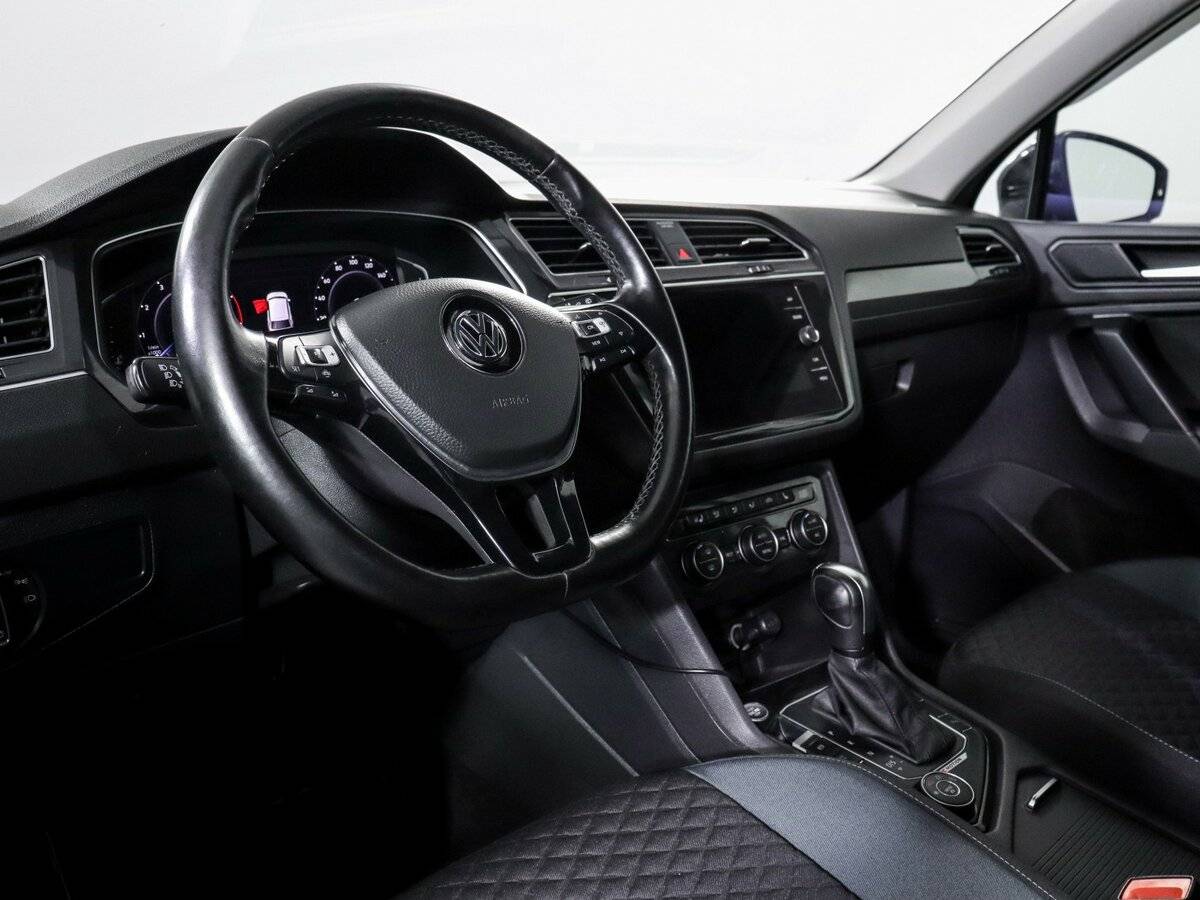 Volkswagen Tiguan II, 2020 Фото №11