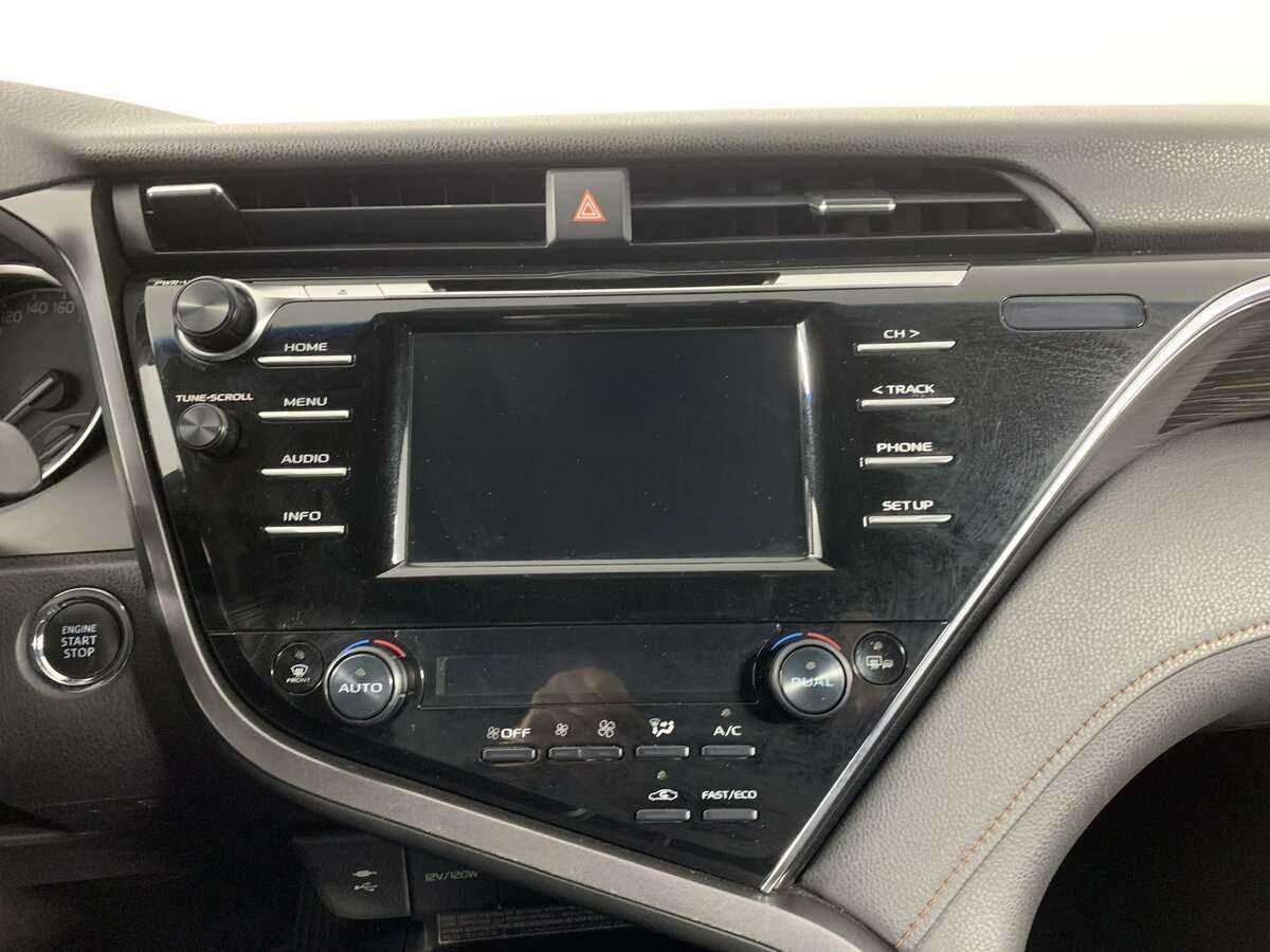 Toyota Camry, 2020 Фото №13