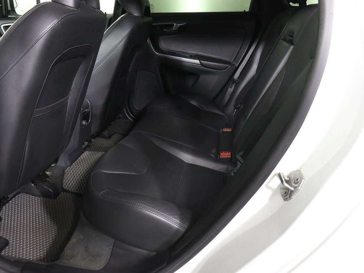 Volvo XC60, 2015 Фото №9