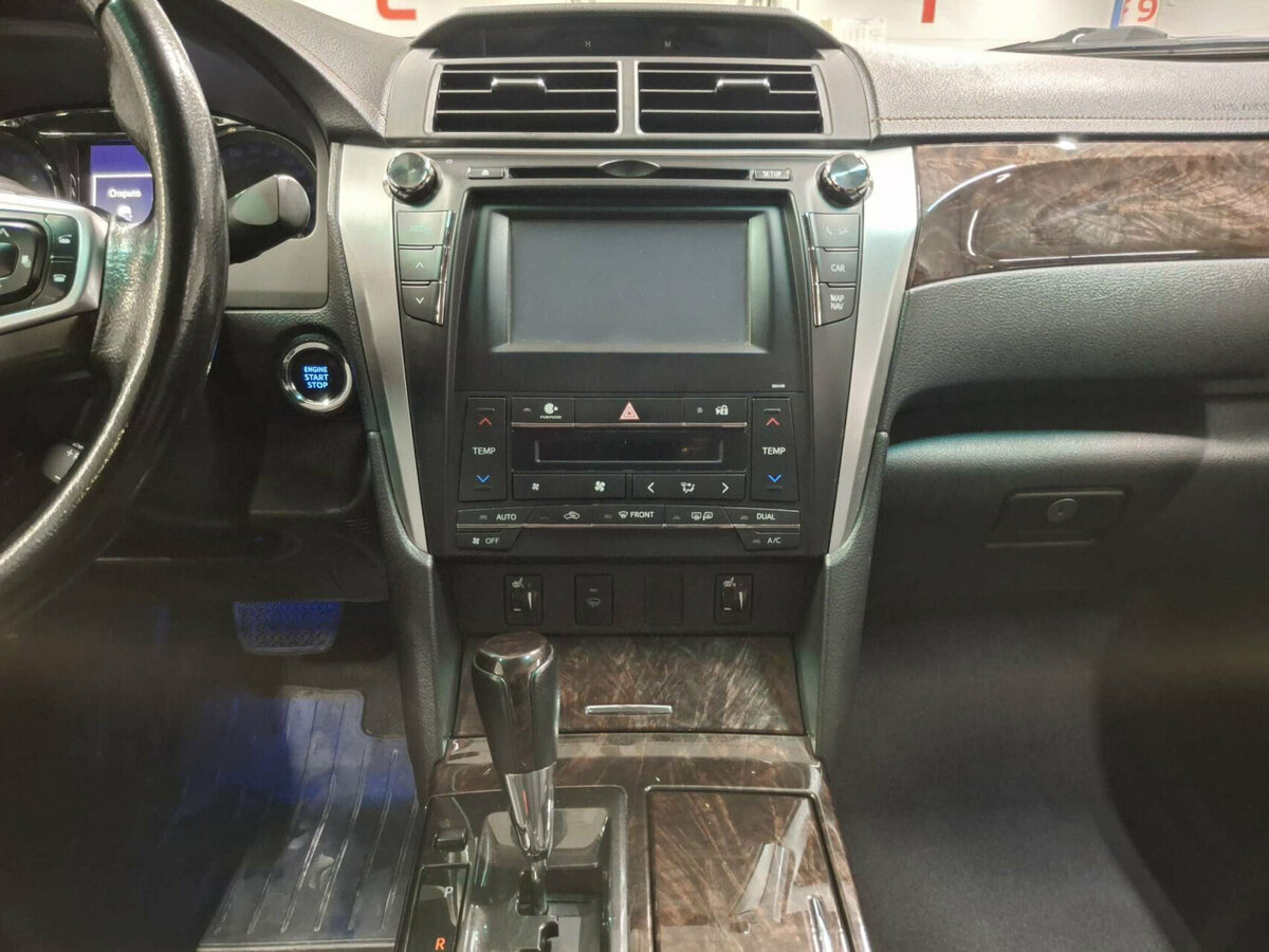Toyota Camry VII (XV50) Рестайлинг, 2015 Фото №14