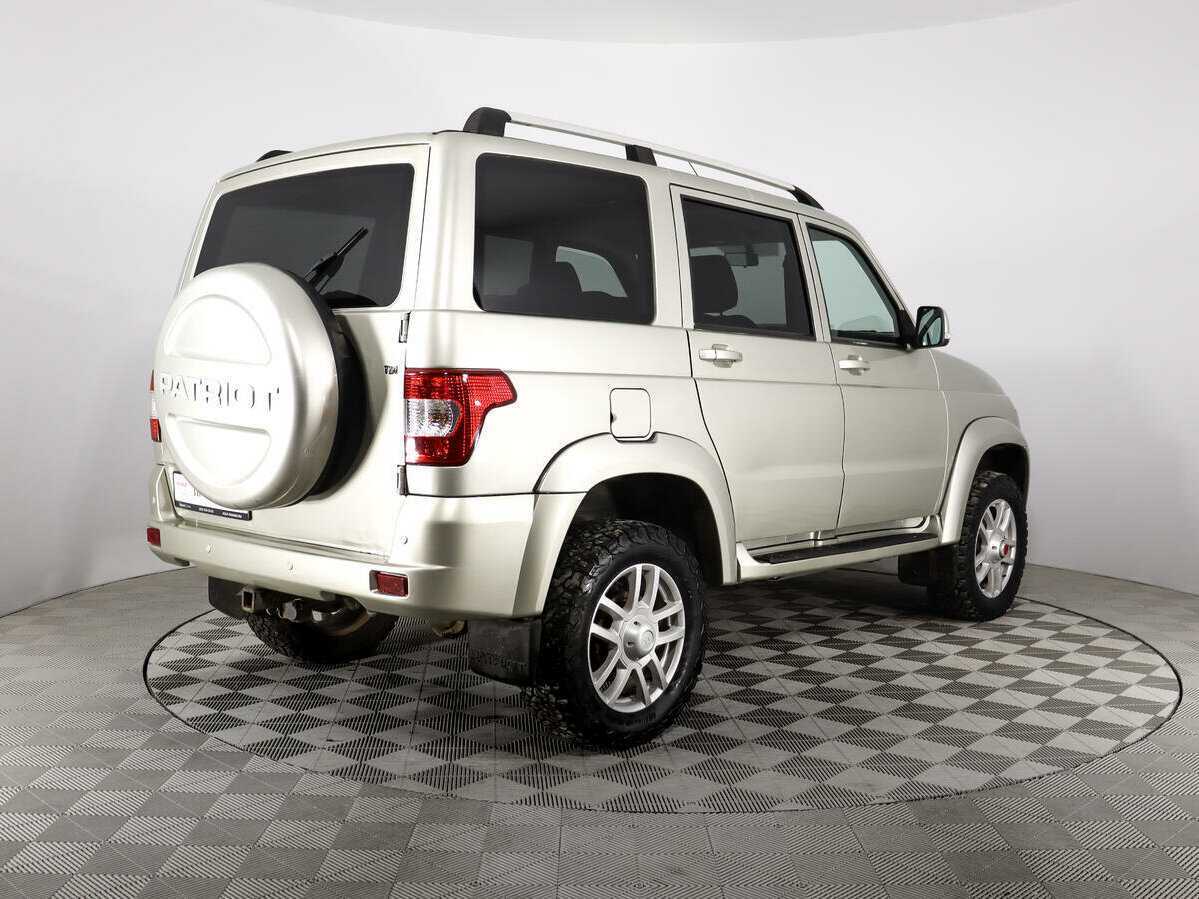 УАЗ Patriot, 2015 Фото №8