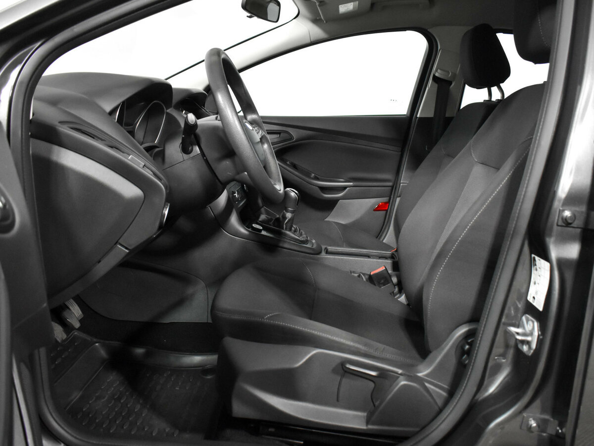 Ford Focus III Рестайлинг, 2016 Фото №10