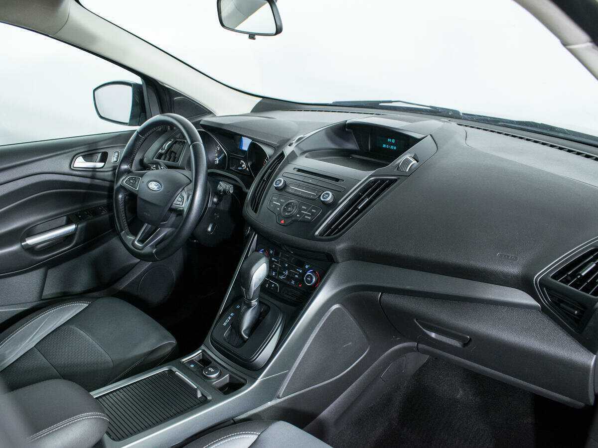Ford Kuga, 2017 Фото №9