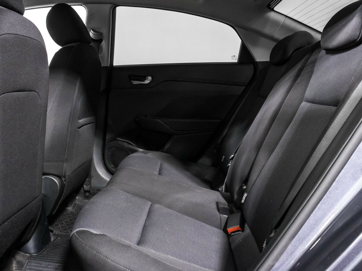 Hyundai Solaris II Рестайлинг, 2021 Фото №12