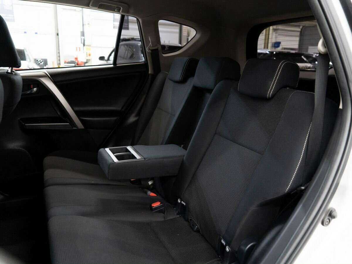 Toyota RAV4, 2016 Фото №7