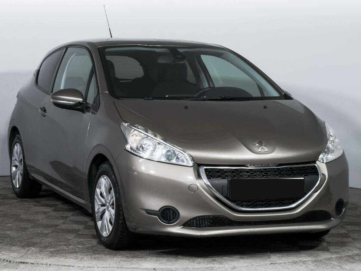 Peugeot 208, 2013 Фото №3