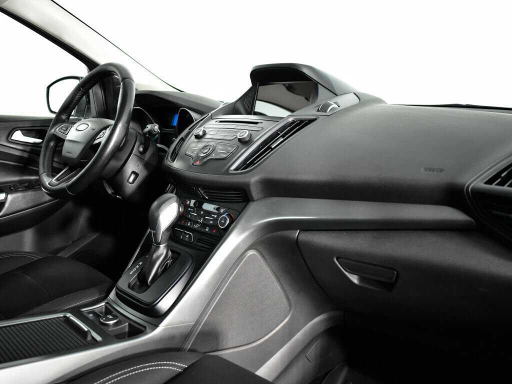 Ford Kuga, 2017 Фото №9