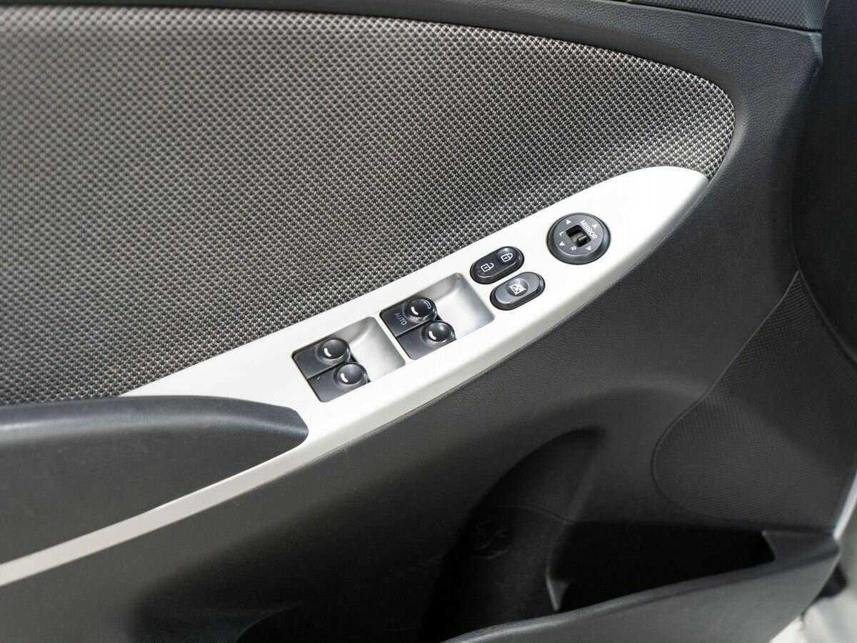 Hyundai Solaris, 2013 Фото №11
