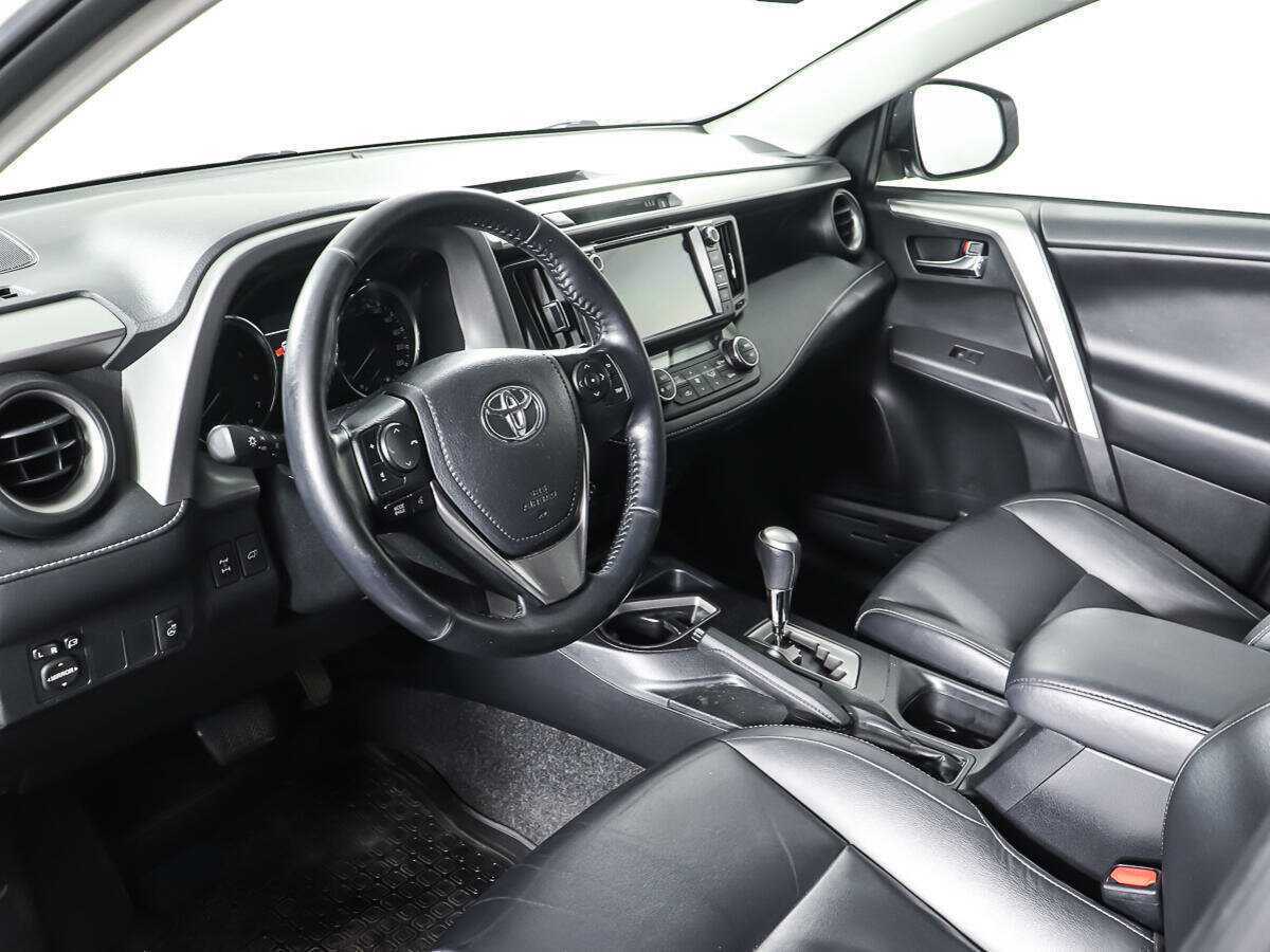 Toyota RAV4, 2018 Фото №13