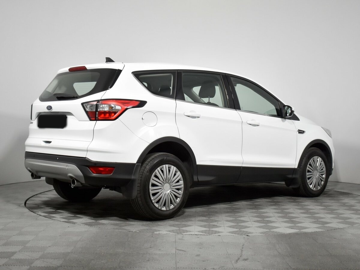 Ford Kuga II Рестайлинг, 2019 Фото №4
