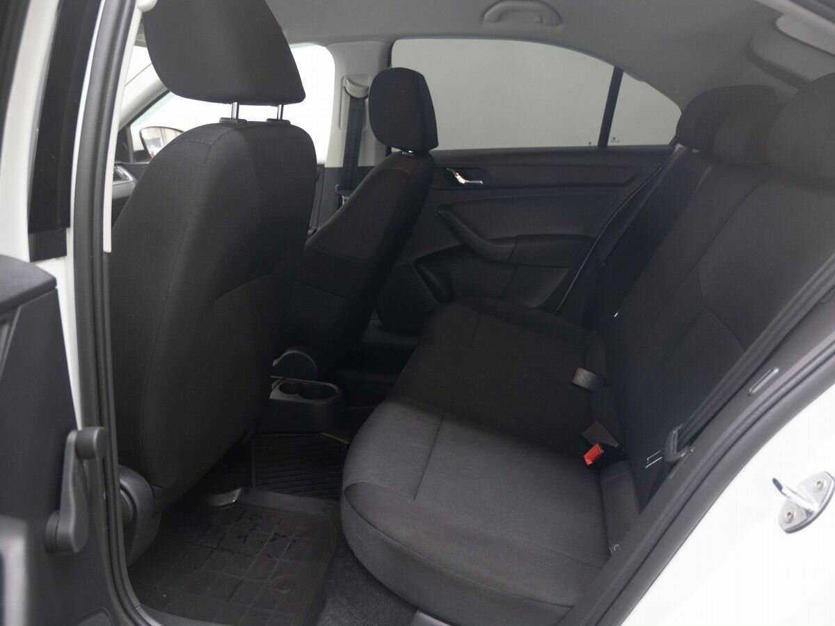 Skoda Rapid, 2017 Фото №9