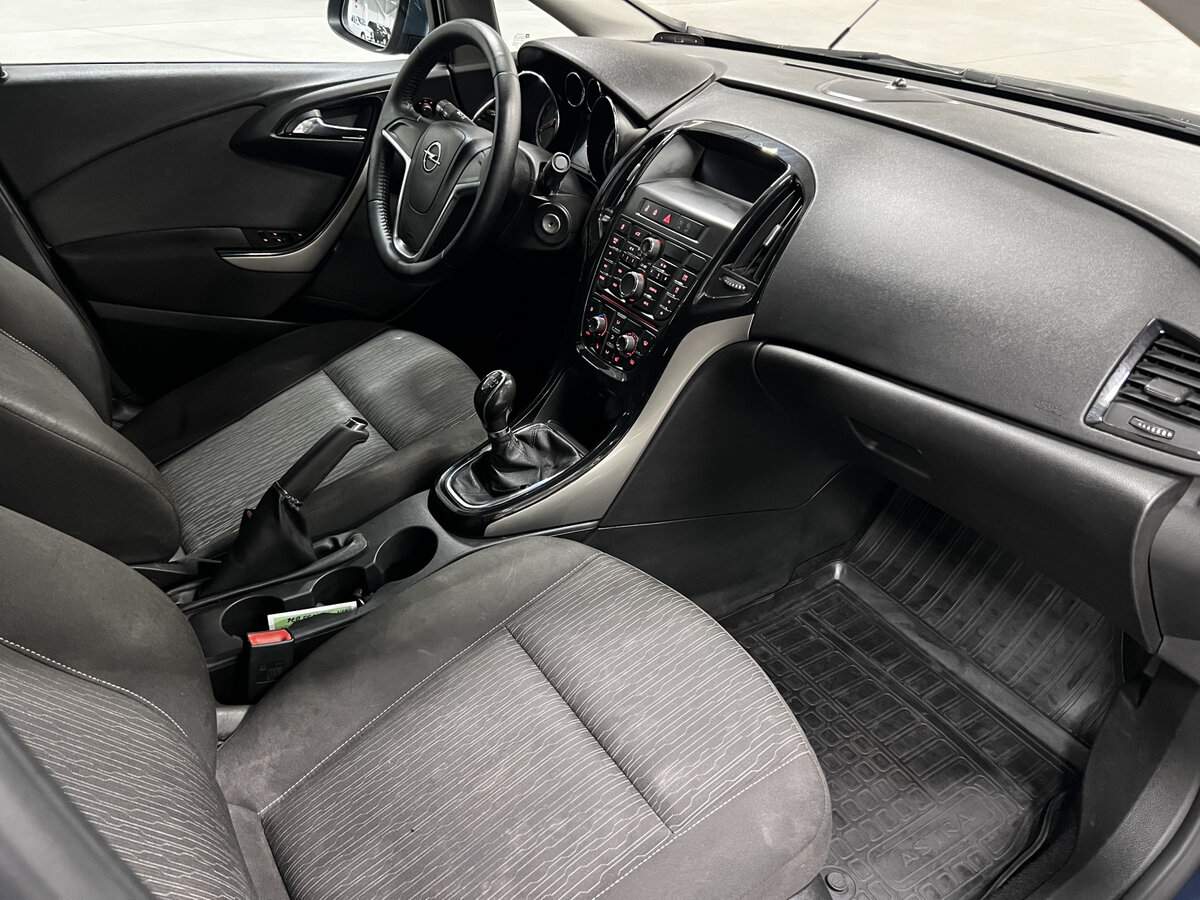 Opel Astra, 2013 Фото №11