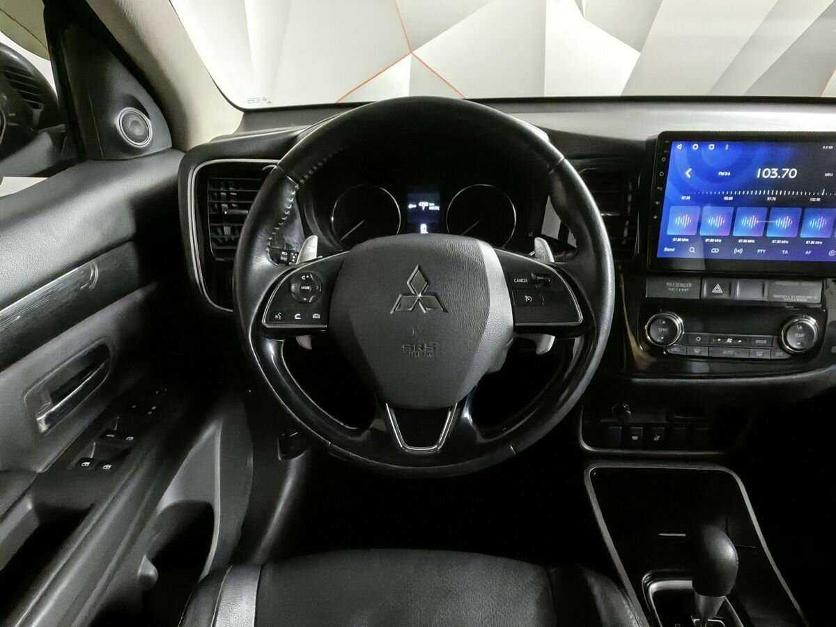 Mitsubishi Outlander, 2017 Фото №15