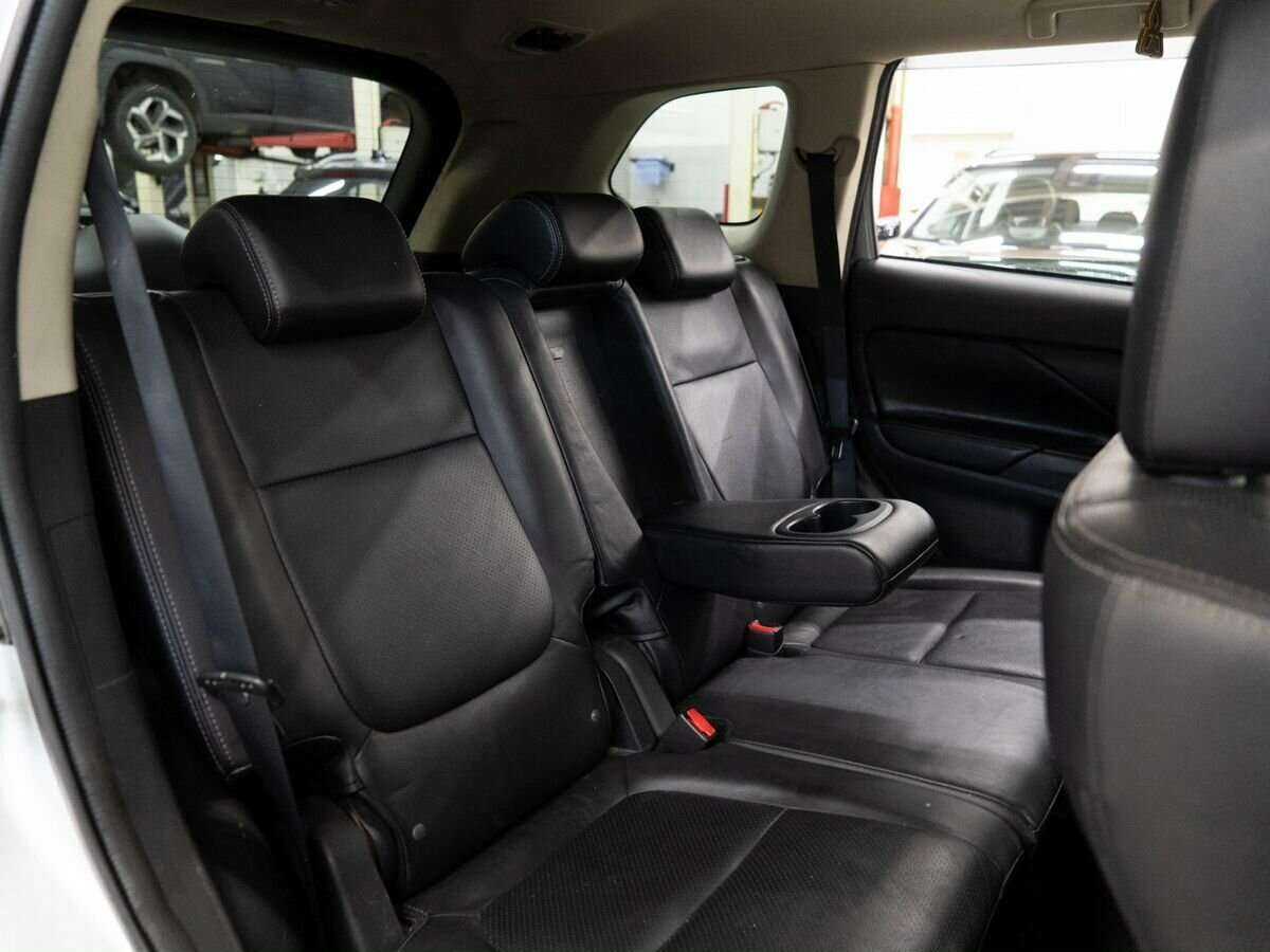 Mitsubishi Outlander, 2017 Фото №8