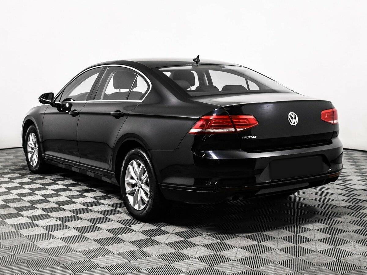 Volkswagen Passat, 2018 Фото №7