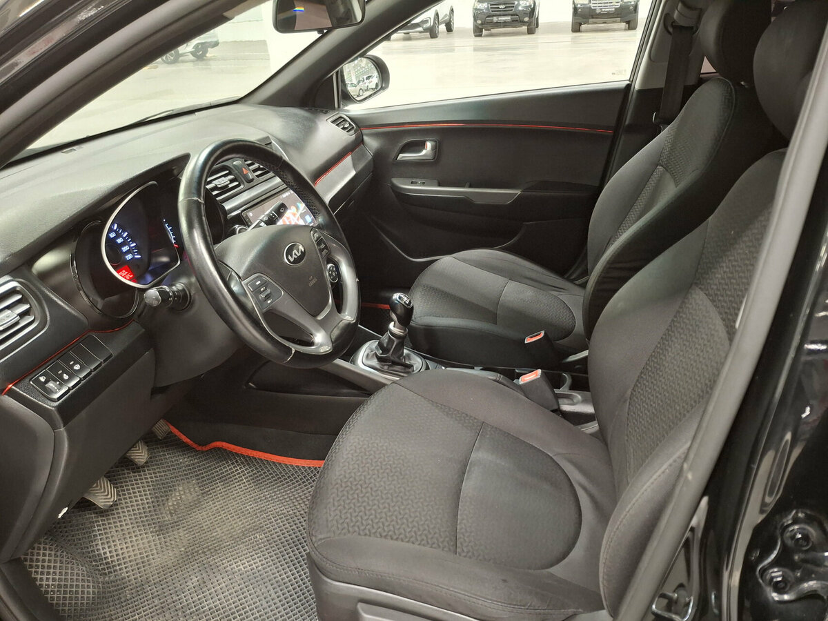 Kia Rio III Рестайлинг, 2016 Фото №16
