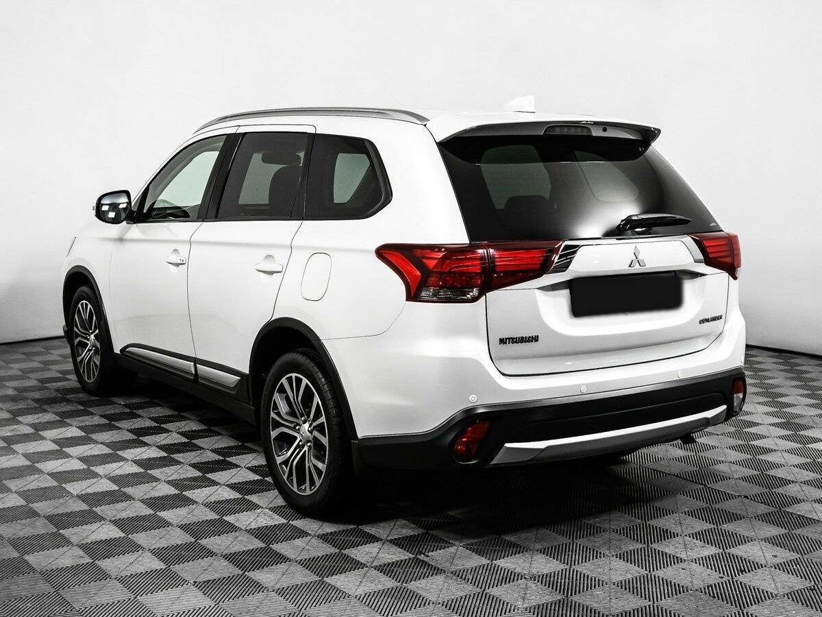 Mitsubishi Outlander, 2017 Фото №7