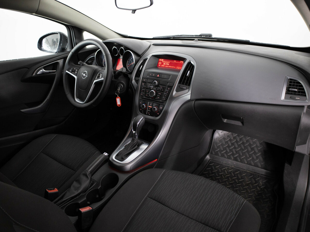 Opel Astra GTC J Рестайлинг, 2012 Фото №11