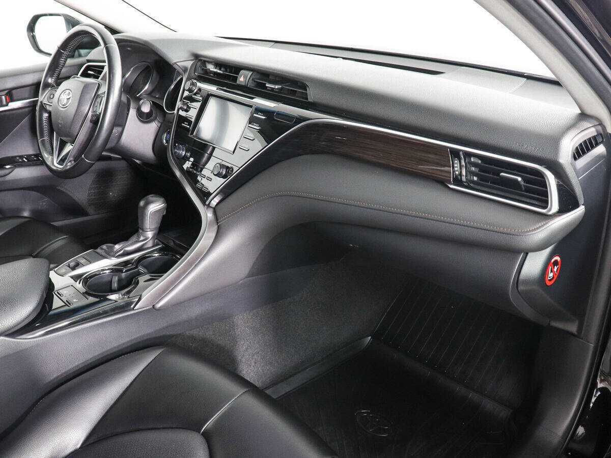 Toyota Camry, 2019 Фото №10
