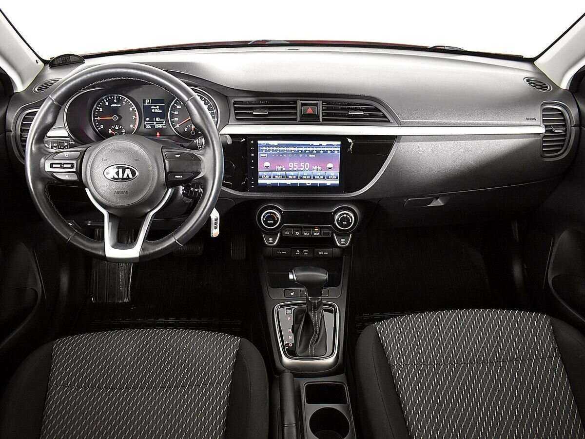Kia Rio X-Line, 2018 Фото №10