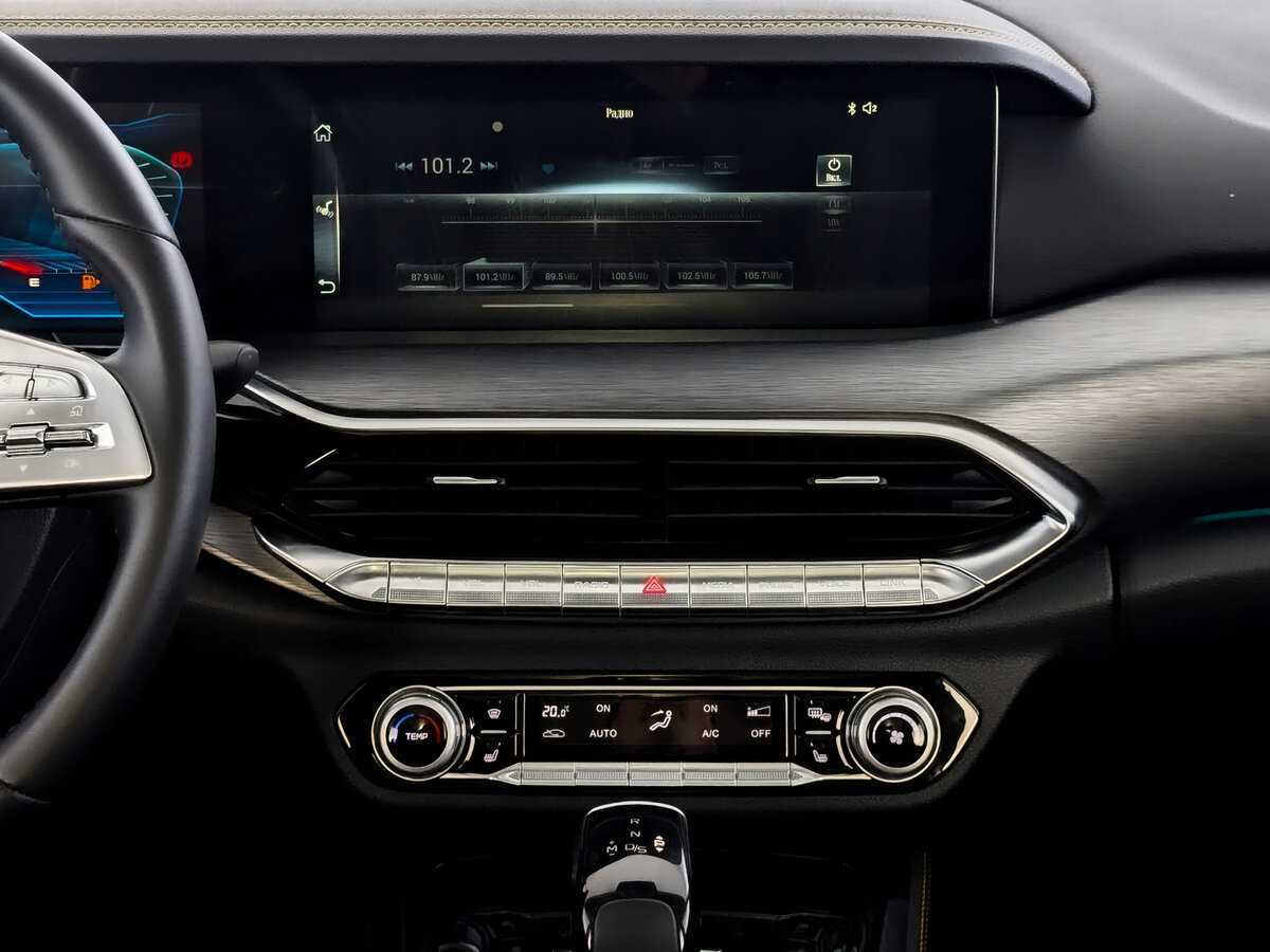 FAW Bestune T77, 2022 Фото №14