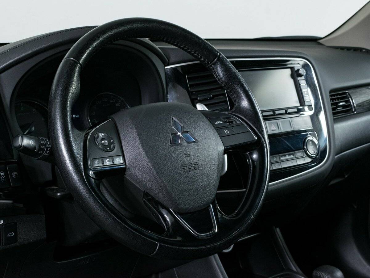 Mitsubishi Outlander, 2015 Фото №13