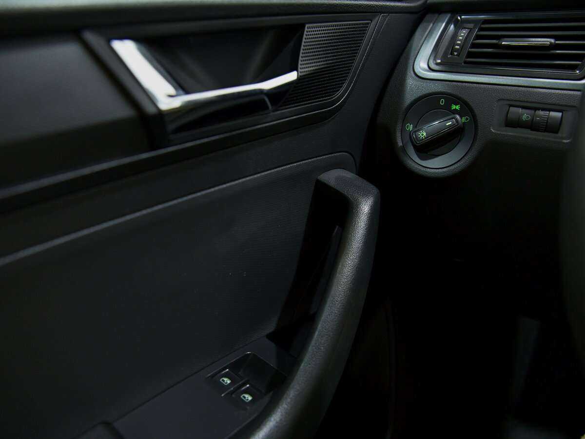 Skoda Rapid, 2018 Фото №8