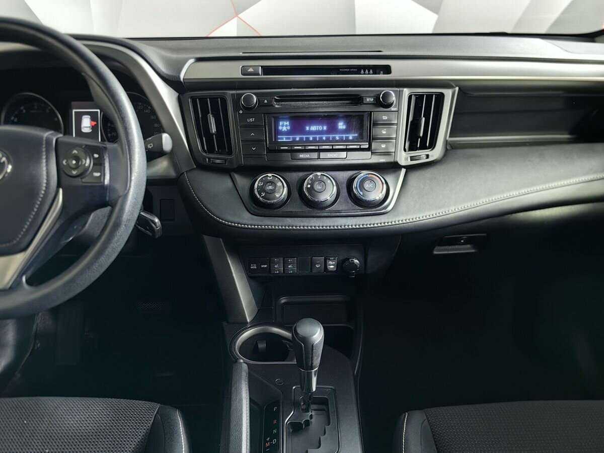 Toyota RAV4, 2016 Фото №10