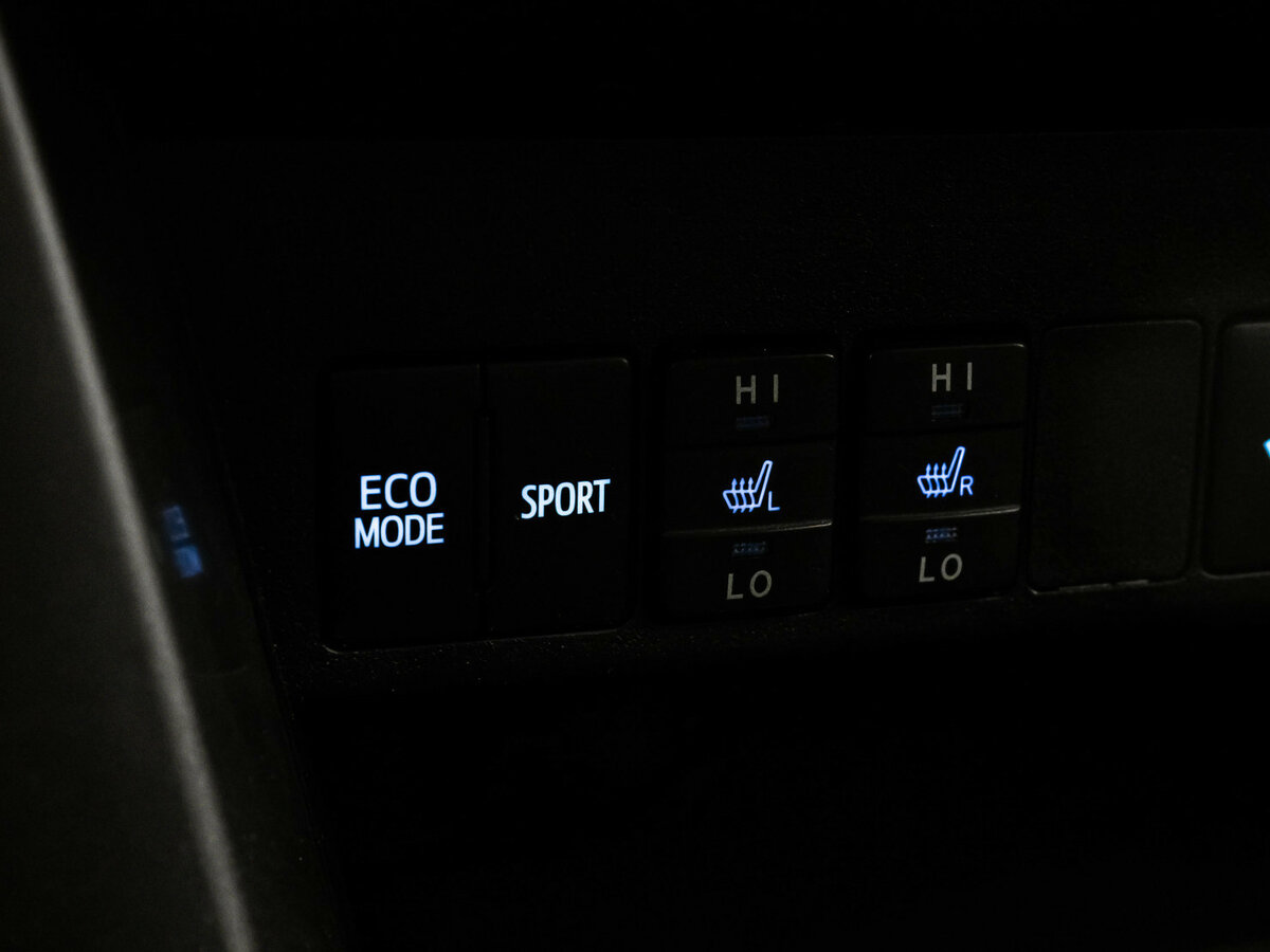 Toyota RAV4 IV (XA40) Рестайлинг, 2018 Фото №13