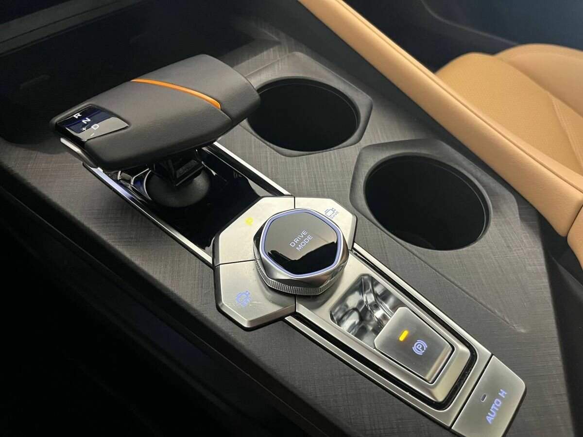 Changan UNI-V, 2023 Фото №21