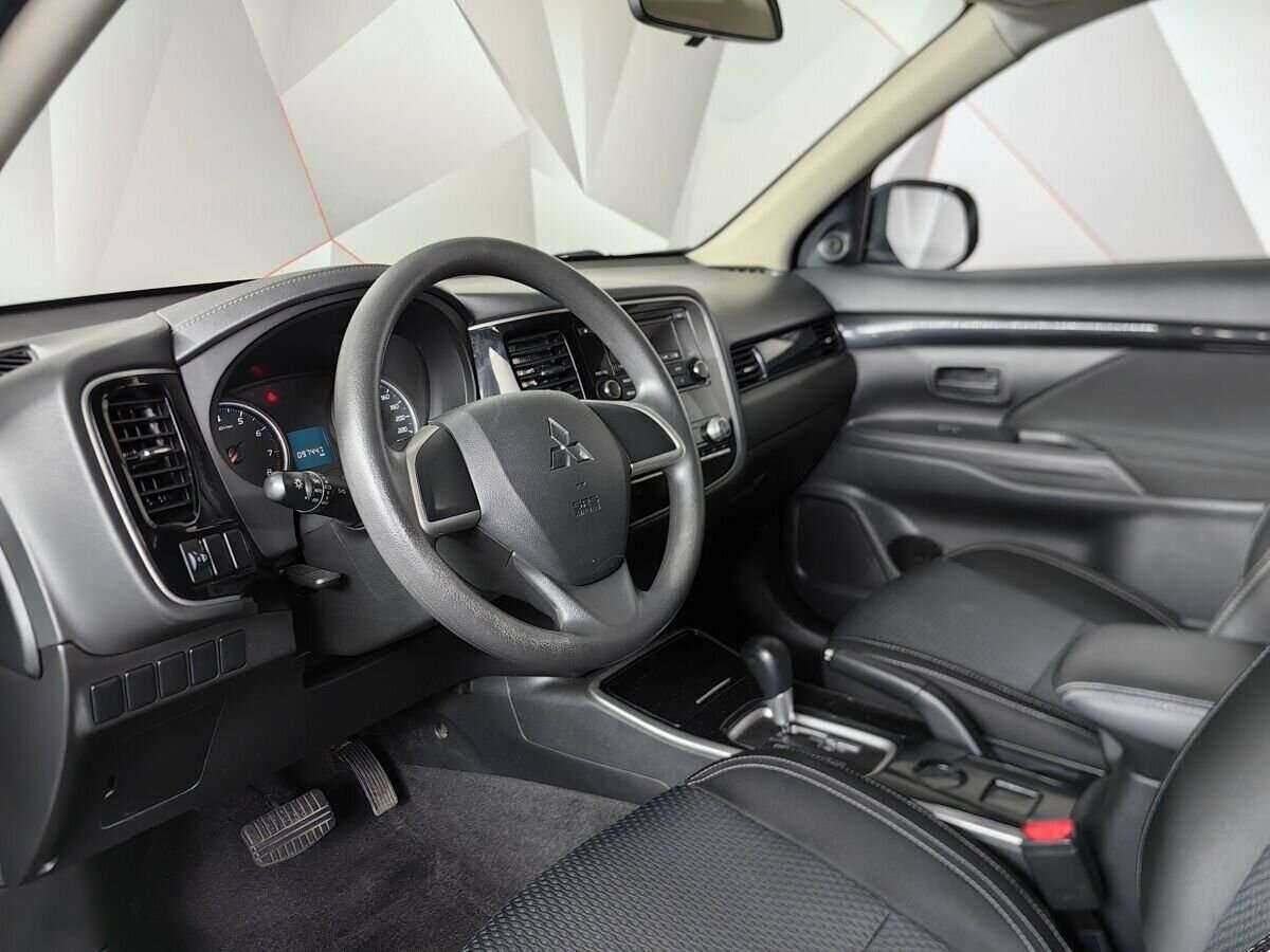 Mitsubishi Outlander, 2020 Фото №13