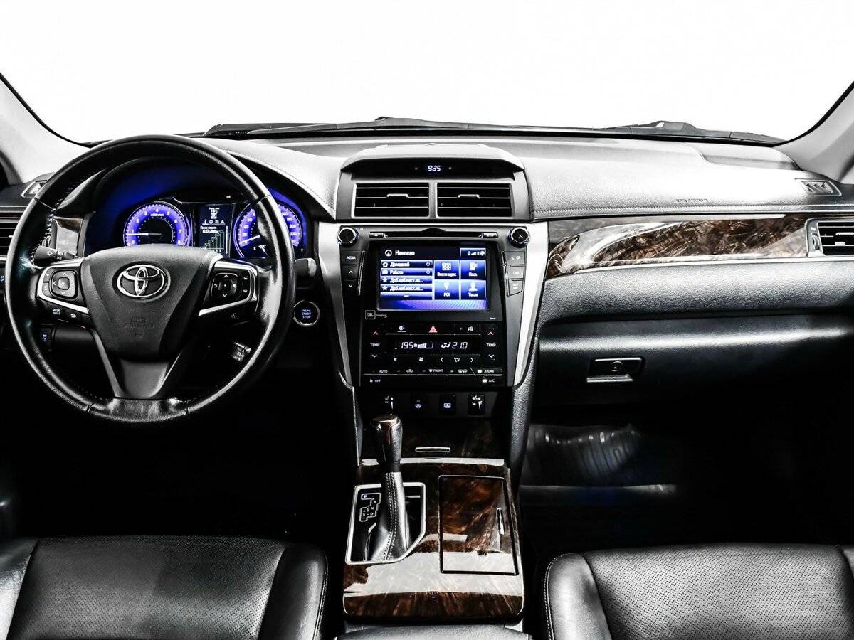 Toyota Camry VII (XV50) Рестайлинг, 2016 Фото №9