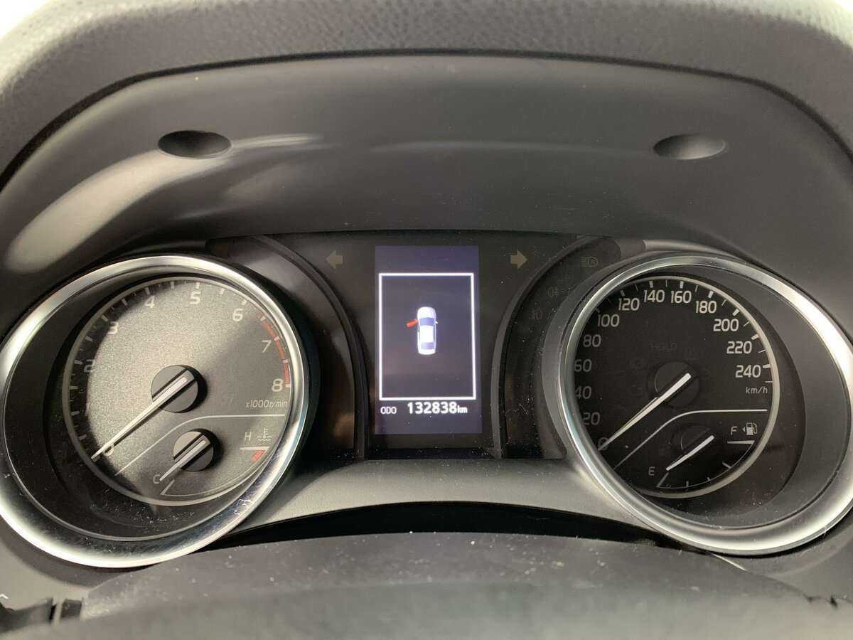 Toyota Camry, 2019 Фото №11