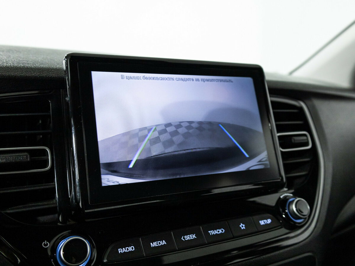 Hyundai Solaris II Рестайлинг, 2022 Фото №15