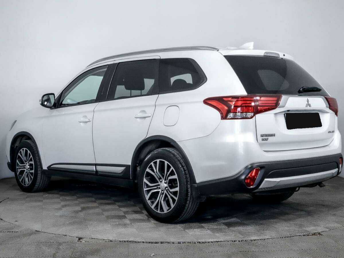 Mitsubishi Outlander, 2018 Фото №6