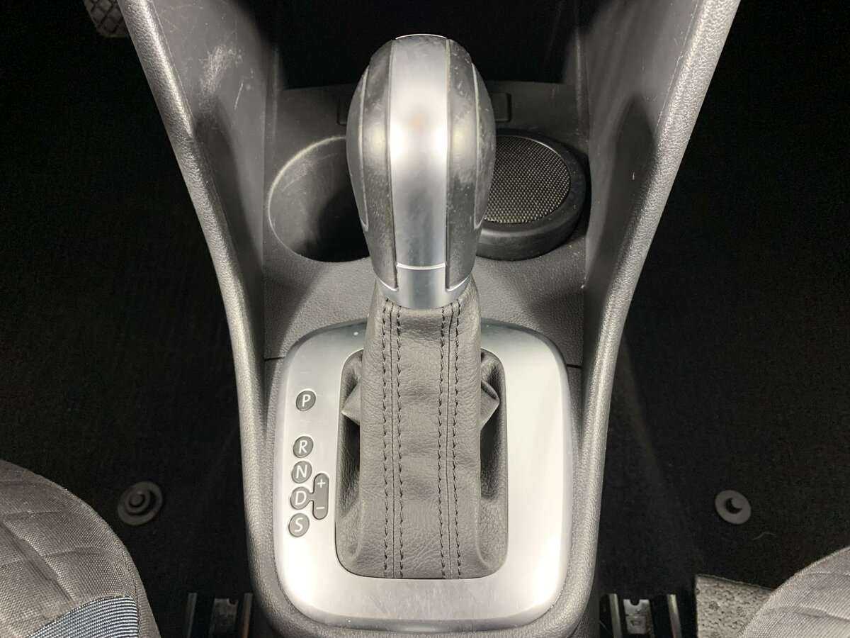 Volkswagen Polo, 2020 Фото №15