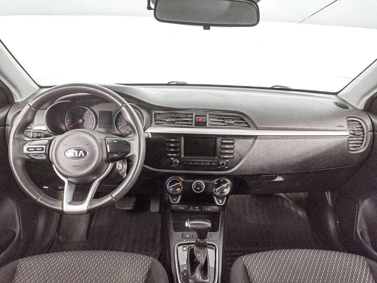 Kia Rio, 2018 Фото №12