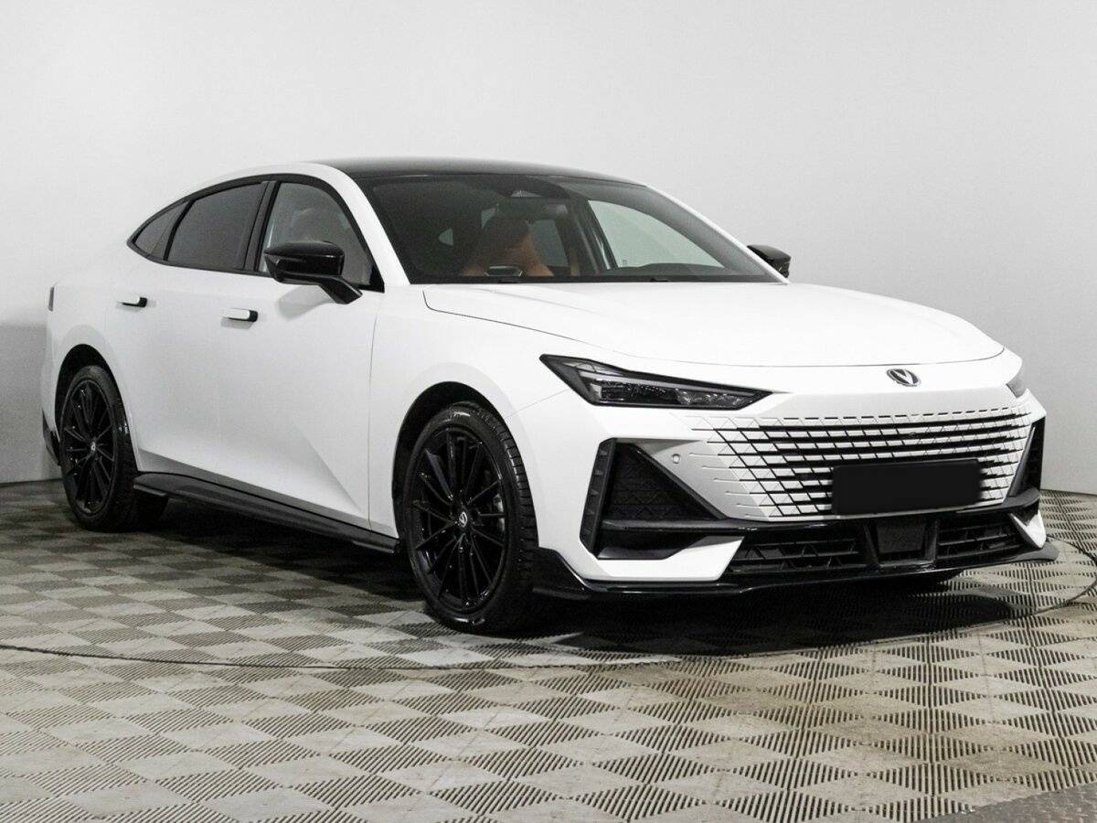 Changan UNI-V, 2023 Фото №3