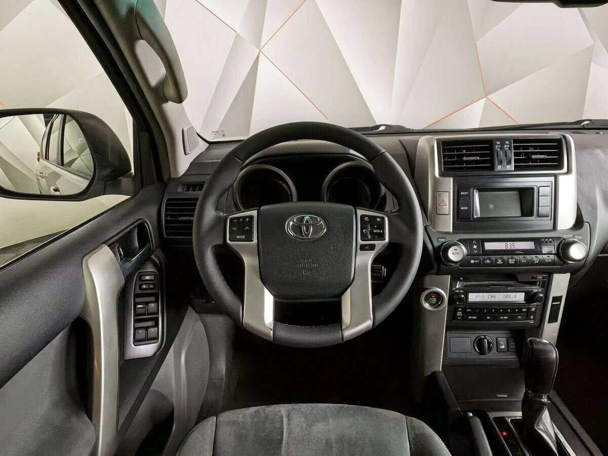 Toyota Land Cruiser Prado, 2012 Фото №15